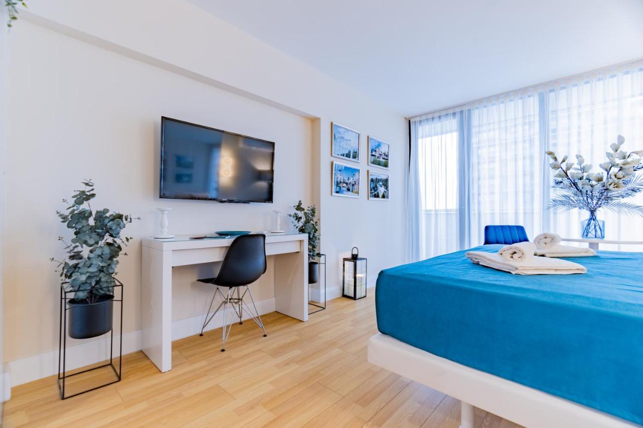 Smart Aparthotel Orbi City 巴统 外观 照片