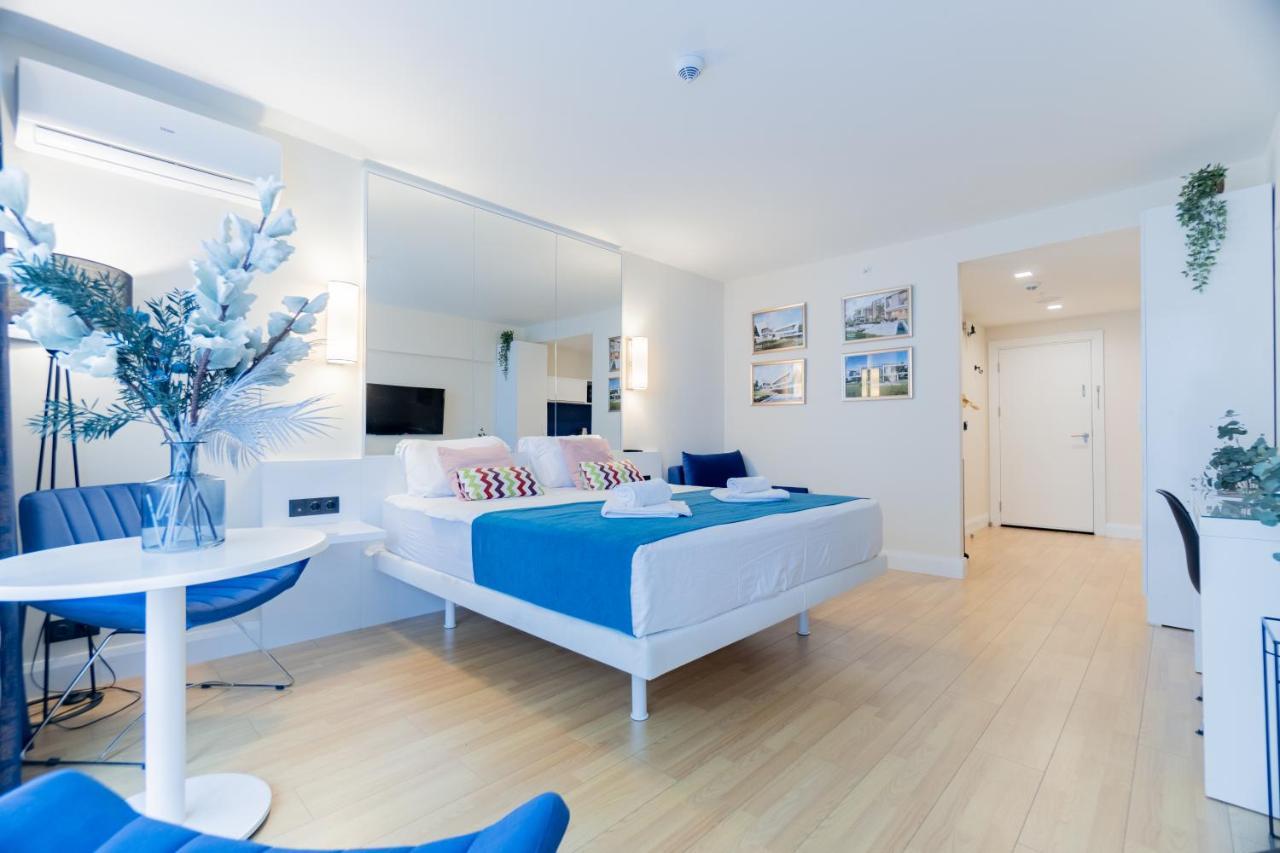 Smart Aparthotel Orbi City 巴统 外观 照片