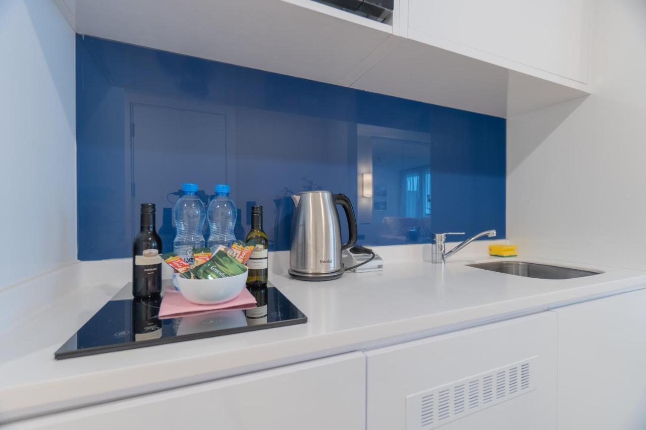 Smart Aparthotel Orbi City 巴统 外观 照片