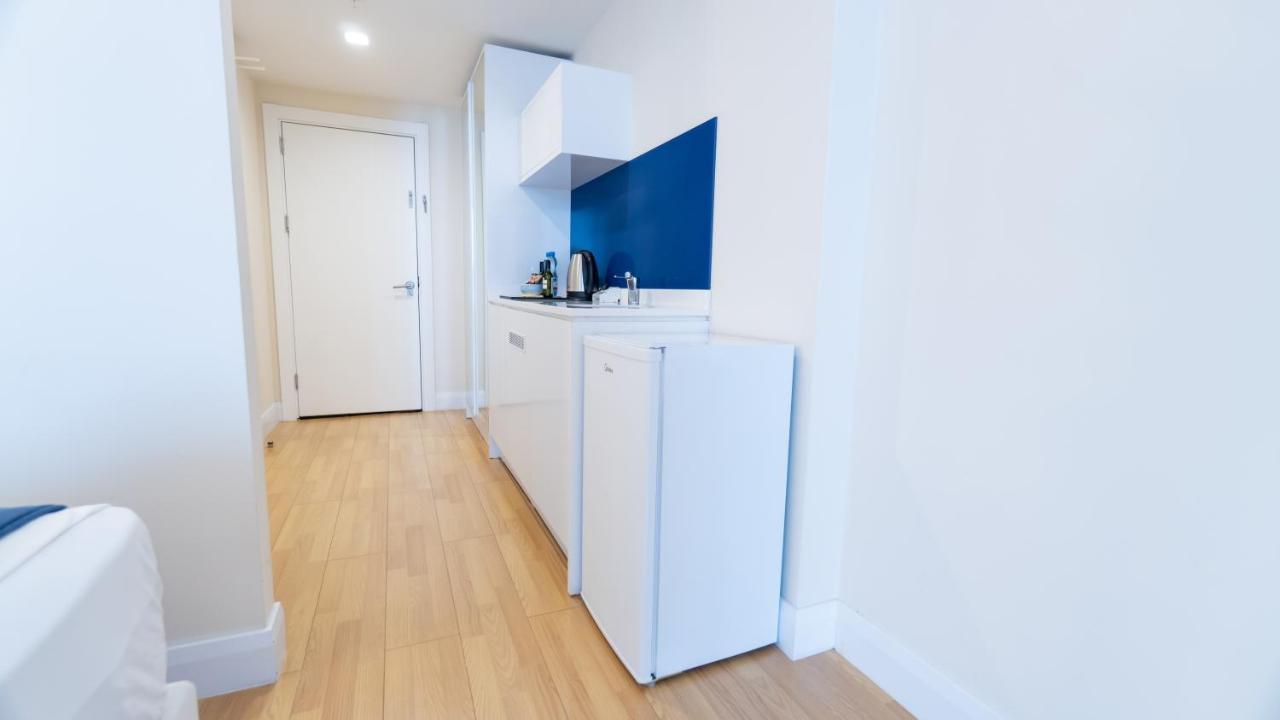 Smart Aparthotel Orbi City 巴统 外观 照片