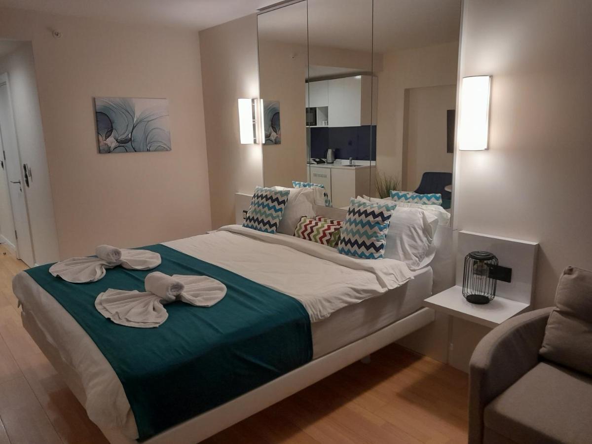 Smart Aparthotel Orbi City 巴统 外观 照片